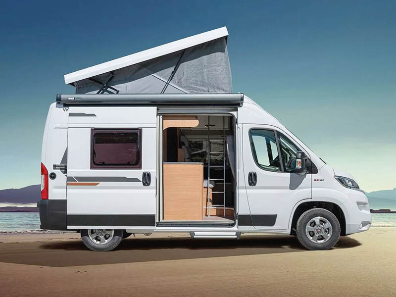 Weinsberg CaraBus 600 ME mit Aufstelldach