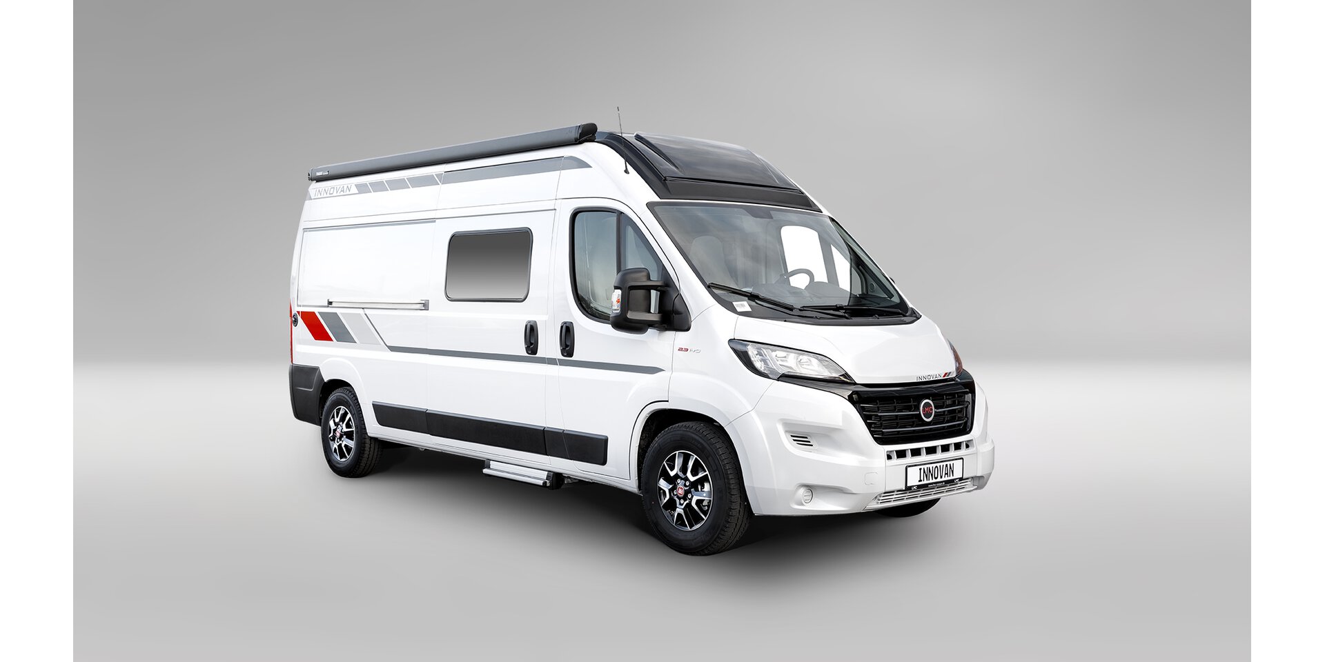 lmc-innovan-freisteller-weiss-grey